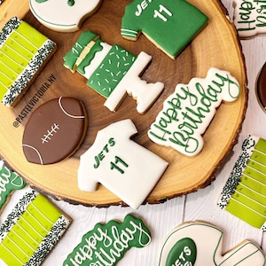 Football Cookies, football birthday, sports birthday, football favors, football party, customized football team cookies, Sets of 6,12,18,24