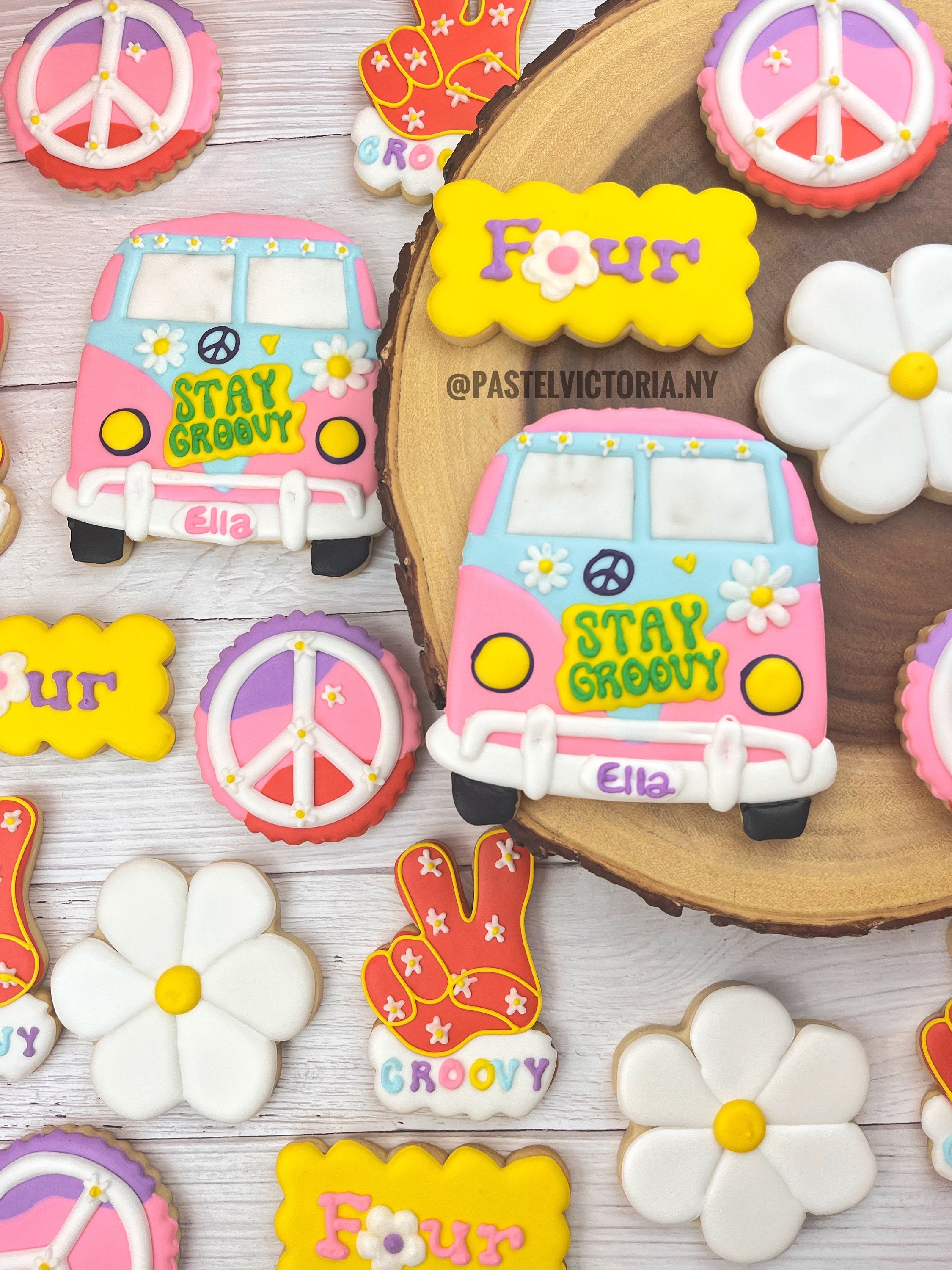 Custom Groovy Retro cookies, Assorted sets of 6-48 cookies, party favors, corporate gifts, birthday party, vintage groovy, Daisy Cookies