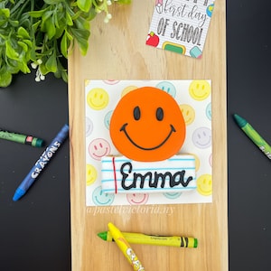 Personalized Back to School Cookie, Smiley Face Custom Name Gift, First Day of School Cookie Favor, Happy Face Cookie with Name, 1 cookie