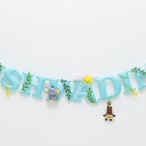 Banner de nombre de fieltro, tema de safari Nursery Garland Name, Guirnalda personalizada, Banner de nombre de bebé, Decoración de guardería.