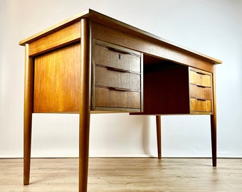 Beautiful 1960s Danish teak desk 6 drawers