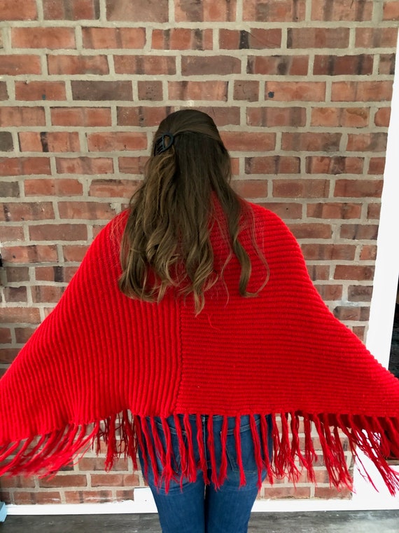 Cherry Red Vintage 60s Poncho Soft - image 10