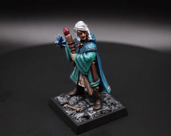Painted Elf Wizard | Dungeons and dragons miniature | Pathfinder | Roleplaying character |