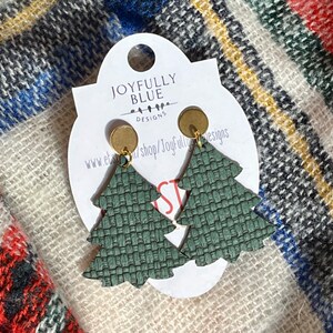 Christmas Tree Dangle Earrings, Basketweave Texture Green Faux Leather with 10mm Gold Post, Holiday Earrings, Post and Dangle