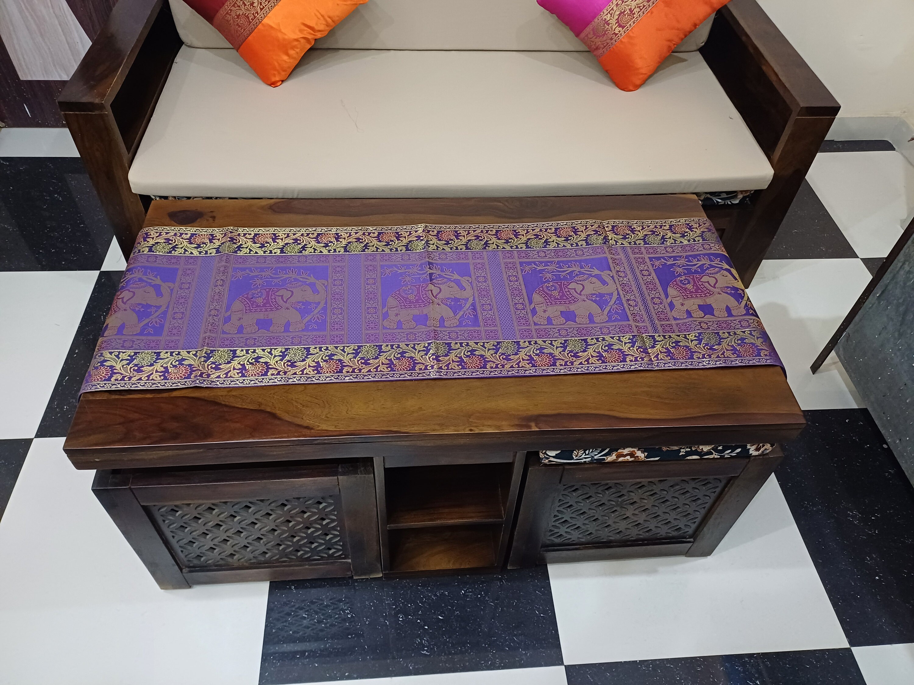 インド象のテーブルランナー：パープル＆ゴールド、16 x 60インチ