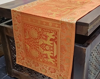 インド象のテーブルランナー：オレンジ色の伝統的な布（16 x 60インチ）