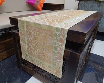 インド象のテーブルランナー：伝統的な白い布のセンターピース（16 x 60インチ）