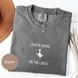 Comfort Colors funny goose shirt aunt silly goose tshirt pregnancy reveal gift for auntie new aunt gift for sister image 4