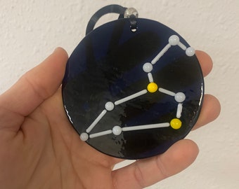 Leo Glass Constellation gemaakt in middernachtblauw