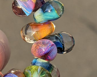 30 mehrfarbige Lampwork-Tropfenperlen aus Silberglas