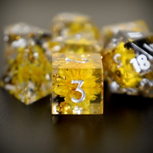 Yellow and Black Timeless Flower Sharp Edge Resin 7pc Dice Set