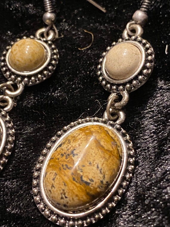 Beautiful set of bohemian-style dangle earrings - image 3