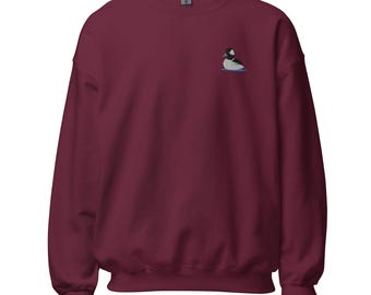 Embroidered Duck Sweatshirt – Cozy Crewneck, Bird Lover Gift, Waterfowl Embroidery, Wildlife Nature Sweatshirt