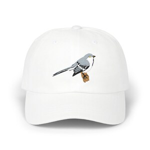 Klassieke pet met geborduurde vogel Northern Mockingbird