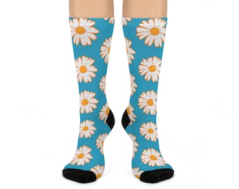 White Daisies Cushioned Crew Socks - Floral Patterned Footwear, Spring Flower Print, Comfortable Women's Socks, Gardening Gift, Botanical