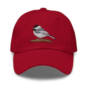 Chapeau papa brodé mésange à calotte noire - cadeau pour les amoureux de la nature, mode pour l'observation des oiseaux, chapeau unisexe brodé mésange à calotte noire
