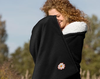 Daisy Delight Sherpa Blanket | Premium Embroidered Cozy Throw for Home Decor & Gift Ideas