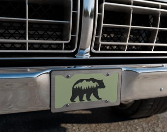 Mountain Grizzly Bear Vanity License Plate – Rustic Wildlife Decor, Custom Gift for Nature Lovers, Unique Car Tag Art