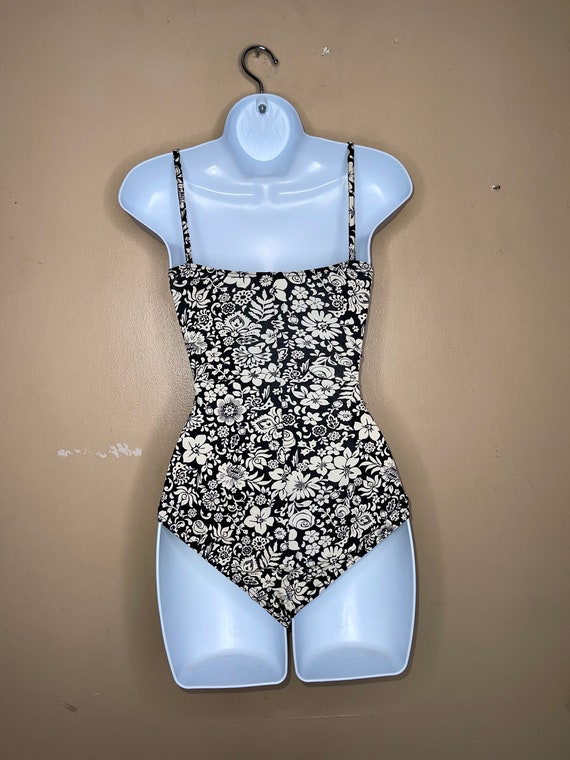 Women’s Vintage Ruched Swimsuit - image 3