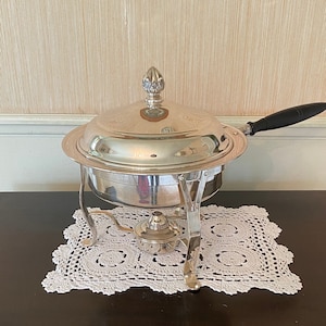 Beautiful Vintage Keystone Lidded Silver Plate Chafing Dish Warming Stand and Burner