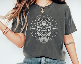 Himmlisches Eulen T-Shirt: Boho Spirit Animal Top