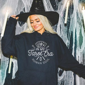 Sudadera con capucha de Witchcore Occult, sudadera de Intuition Era, jersey de lectura energética, ropa espiritual de otoño, ropa de magia celestial