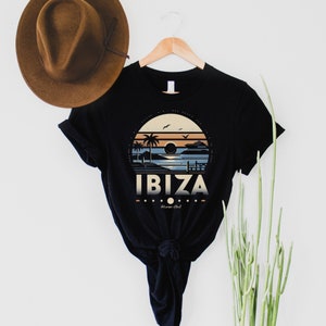 Ibiza Retro Shirt - Ibiza Travel Shirt - Ibiza Souvenir Shirt - Ibiza Graphic Tee - Unisex Ibiza T Shirt
