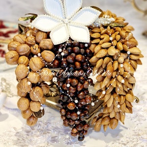 Handmade walnut/Hazelnut/Almond cluster for Sofreh Aghd