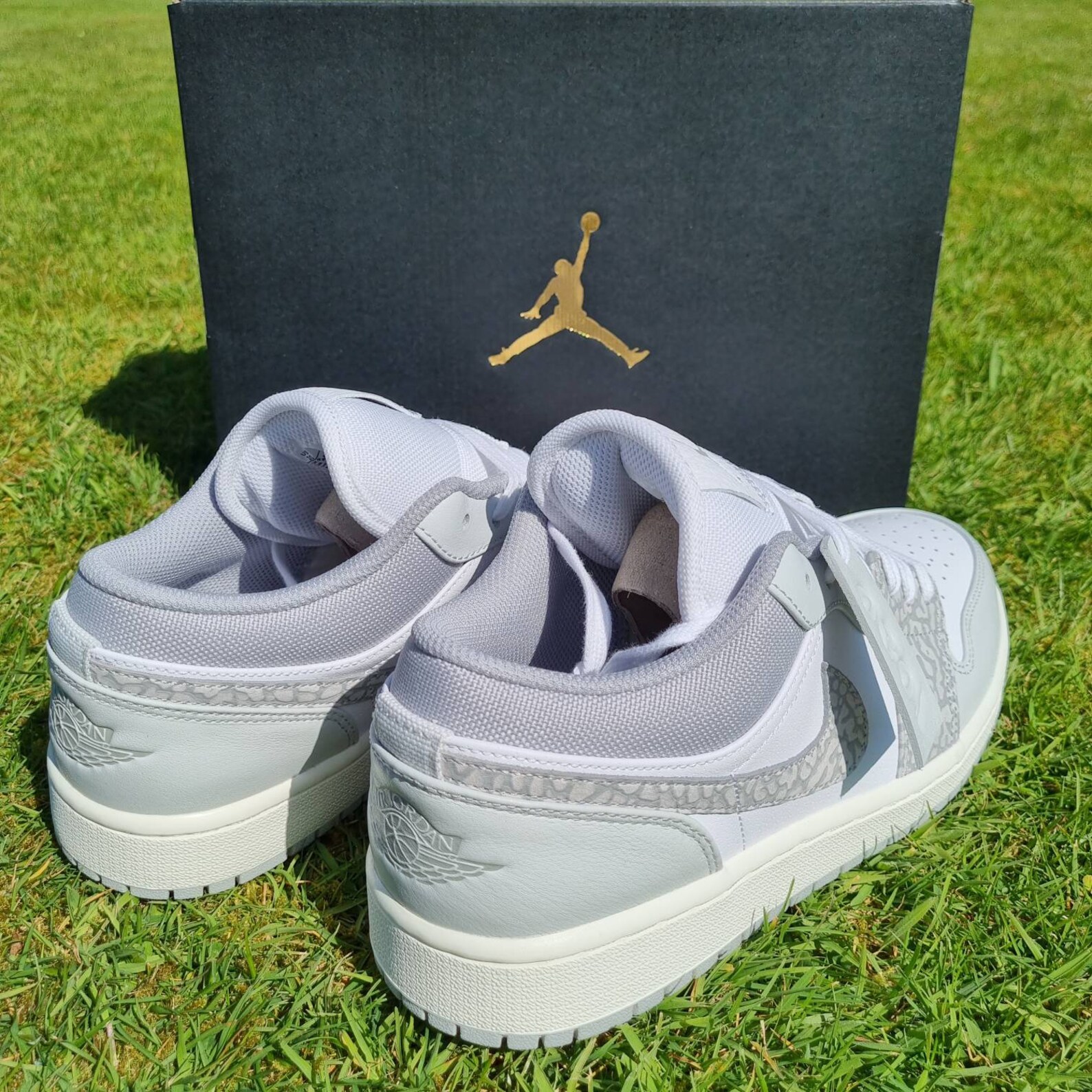 how to clean gazelles