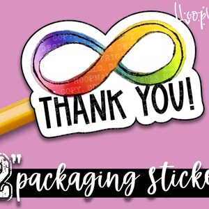 Könnte beinhalten: Ein 5 cm großer Aufkleber mit einem Regenbogen-Unendlichkeitszeichen und dem Text "THANK YOU!" in schwarzen Buchstaben.