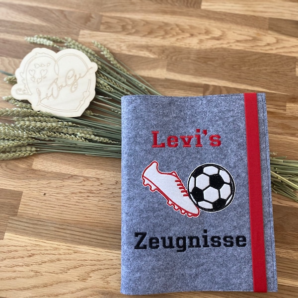 Zeugnismappe Zeugnishülle aus Filz Fussball Personalisiert