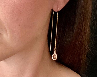 Boucles d’oreilles 18K Gold Threader | Boucle d’oreille Minimaliste Threader | Boucles d’oreilles Délicates Dangle | Boucles d’oreilles Pink Glass Drop | Chaîne Boucles d’oreilles | Cadeau pour elle