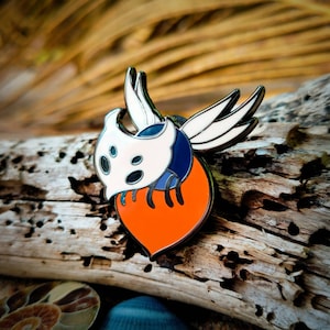 Primal Aspid - Hollow Knight Enamel Pin