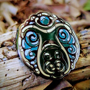 Shape of Unn - Hollow Knight Enamel Pin