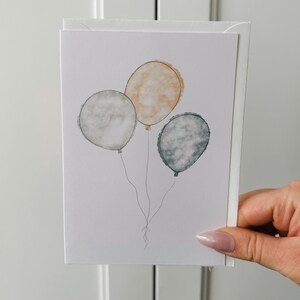 Carte de voeux d'anniversaire ballons, carte d'anniversaire neutre, joyeux anniversaire, carte d'anniversaire vierge minimale pour quelqu'un de spécial