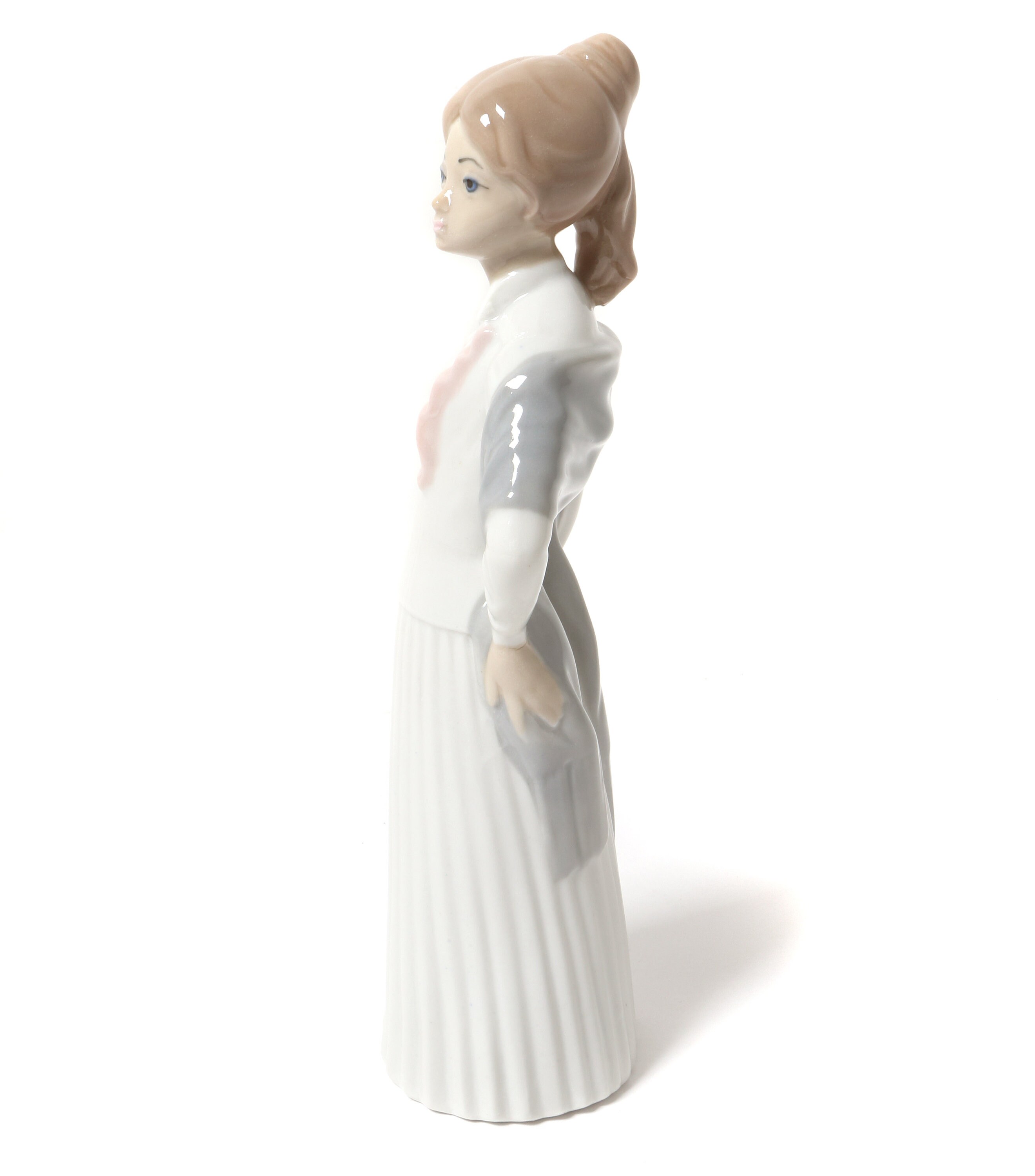 Porcelain figurine Girl. Spain Casades. Etsy
