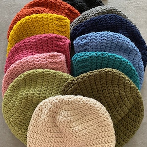Gorro de lana de ganchillo hecho a mano, gorro de invierno de acrílico, apto para veganos.