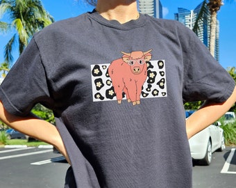 Cow Shirt, Highland Cow Shirt, Boho Cow Tee, Cow T-shirt, Farmer Shirt, Animal Print Tee, Cow Mom Shirt, Minimalistic Tee, Funny Shirt, Gift