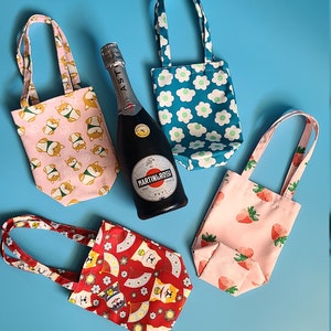 Water Bottle holder, Wine Bottle Holder, drink carrier, Travel bag, Drink Pouches, Gift for him for Her, Coworker Gift, Mother&#39;s Day Gift
