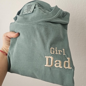 Embroidery Dad Est 2026 Shirt, Comfort Color Shirt, Dad to be, Gift for Dad, Husband Gift, Unisex Shirt, New Dad Gift, Father's Day Gift Light Green