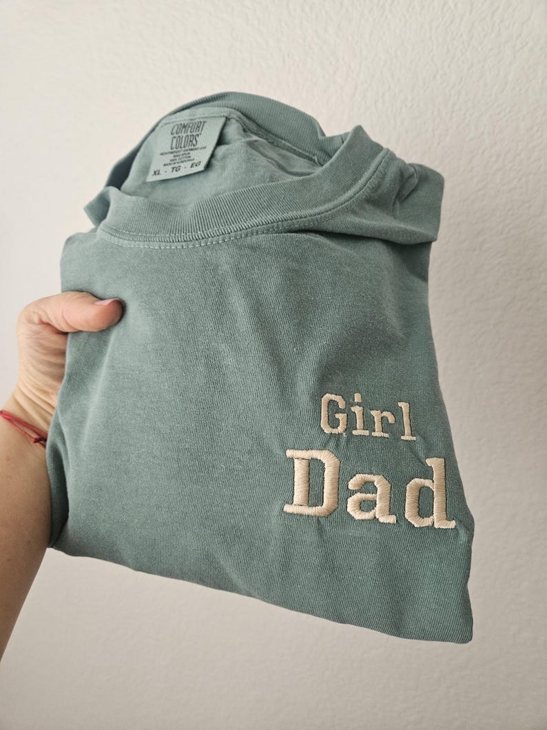 Embroidery Dad Est 2026 Shirt, Comfort Color Shirt, Dad to be, Gift for Dad, Husband Gift, Unisex Shirt, New Dad Gift, Father's Day Gift Light Green