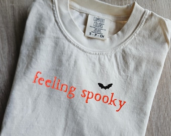 Chemise fantasmagorique de broderie, chemise chauve-souris d'Halloween, t-shirt d'automne, chemise gothique effrayante, idée cadeau Halloween, tenue d'Halloween, maman, papa, t-shirt