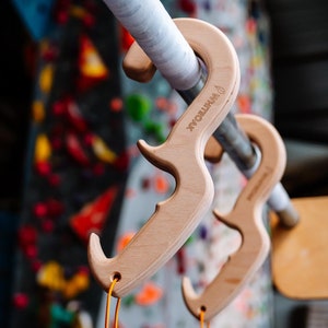 Manici per trazioni con piccozza: impugnatura da arrampicata in faggio