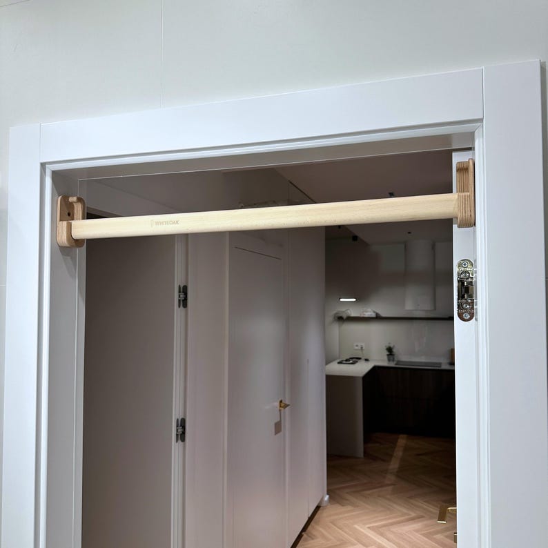 Removable Wooden Pull-Up Bar – Premium 100% hardwood, Cut to Size, Fits Door Frames up to 120 cm, for Adults and Kids image 7