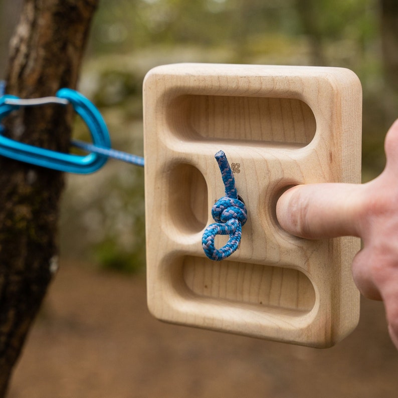 WhiteOak Pocket Portable Hangboard, Travel and warm-up climbing training device image 2