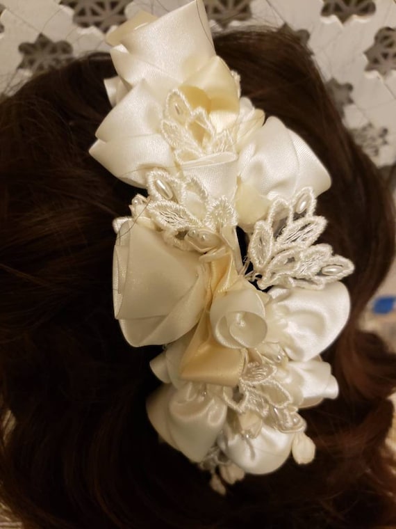 Vintage Cream Satin & Lace Floral  Bridal Hair Com
