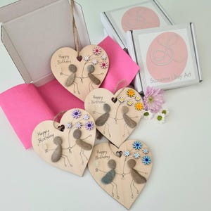 Buon Compleanno - Decorazione a forma di cuore in legno