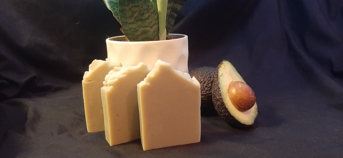 jabon artesanal de aguacate