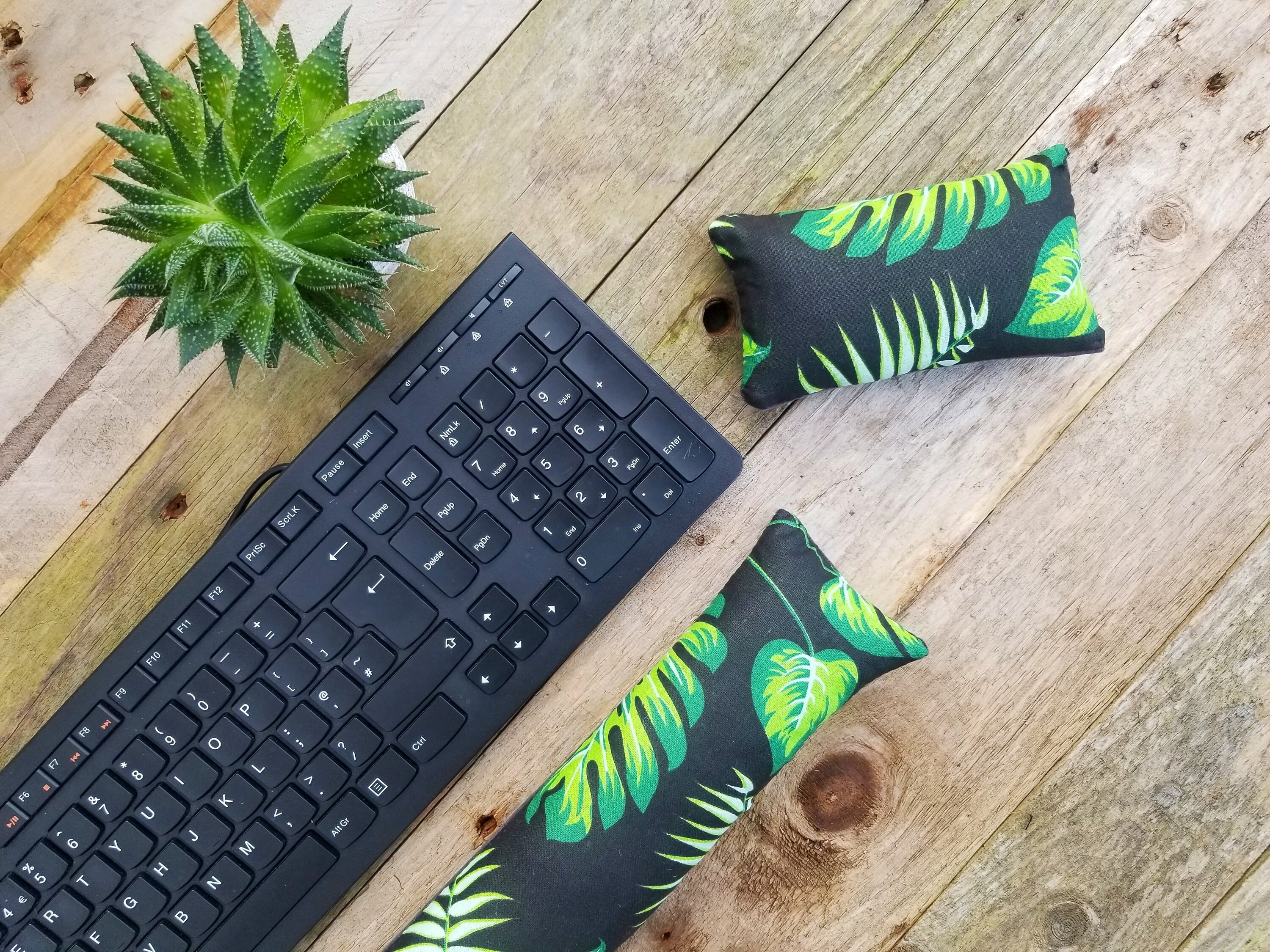 Set Poggiapolsi Per Tastiera E Mouse A Forma Di Nuvola, Memory Foam Ergonomico, Bianco, Per Ufficio E Gaming Set Poggiapolsi Per Tastiera E Mouse A Forma Di Nuvola, Memory Foam Ergonomico, Bianco, Per Ufficio E Gaming