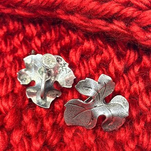 CLEARANCE   - Silver Screw-back Leaf Earrings 925 Sterling Silver